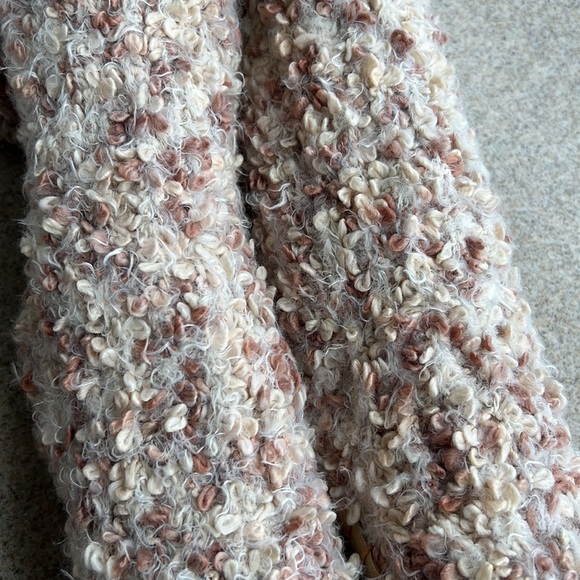 Slipper Socks From Altar’D State, Size Small/Medium
Super Soft Cream/Blush Color - Picture 12 of 15
